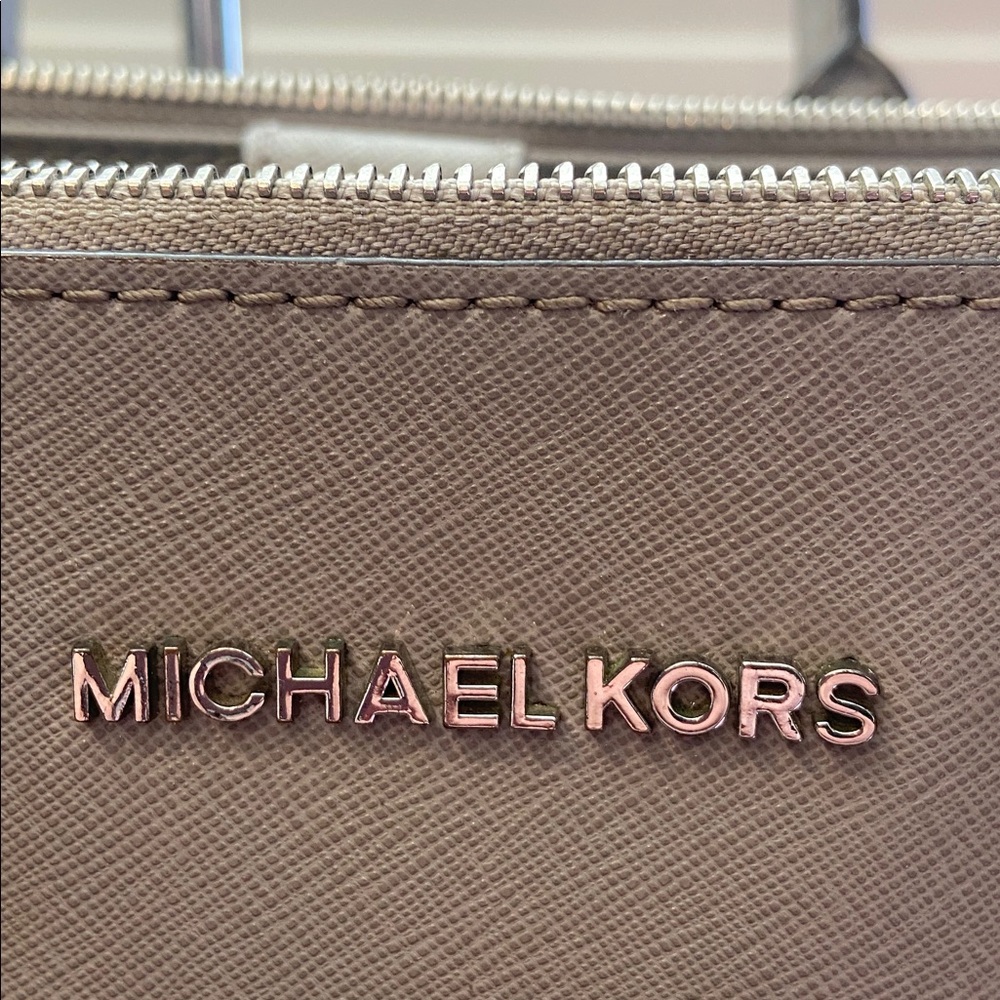Michael Kors Sutton Saffiano Leather Satchel/Crossbody - Picture 4 of 17